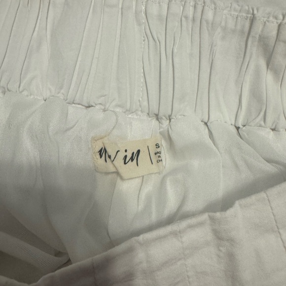 White Ruffled Set - Picture 6 of 7